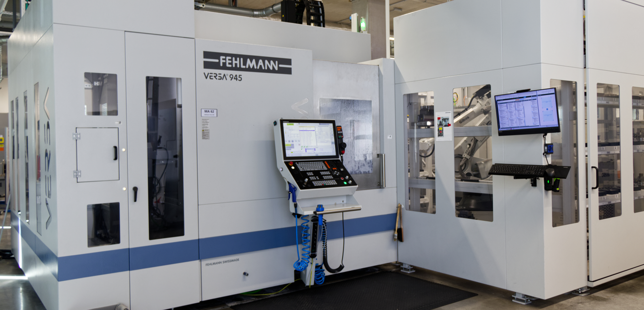 Die Versa 945 von Fehlmann kombiniert mit einer angepassten Automationslösung von Gibas das maschinelle Herzstück der neuen Fertigungsplattform bei Escha. Die Versa 945 von Fehlmann kombiniert mit einer angepassten Automationslösung von Gibas das maschinelle Herzstück der neuen Fertigungsplattform bei Escha.