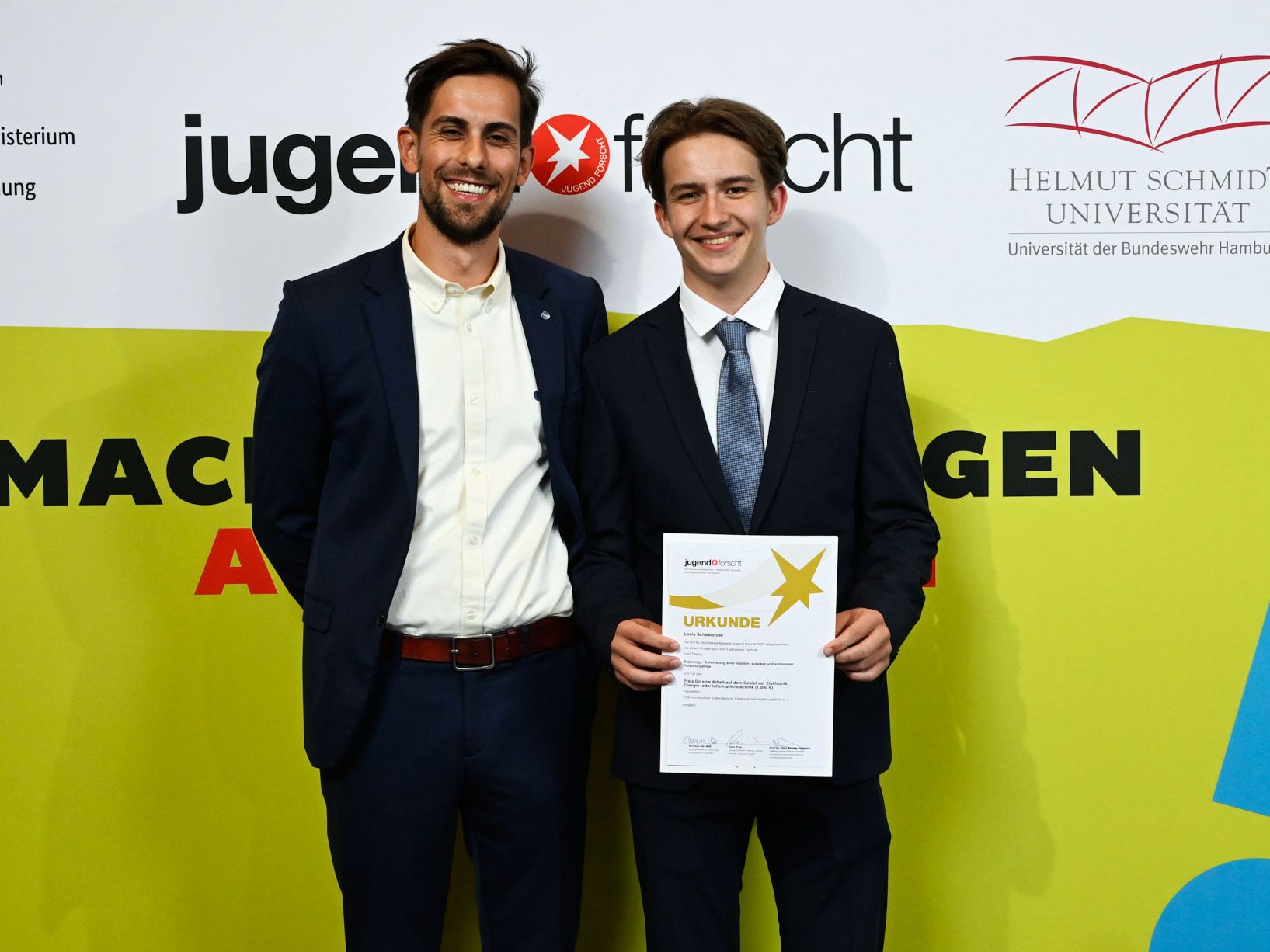 Jugend forscht 2025: VDE Sonderpreis für autarke Forschungsboje Jugend forscht 2025: VDE Sonderpreis für autarke Forschungsboje