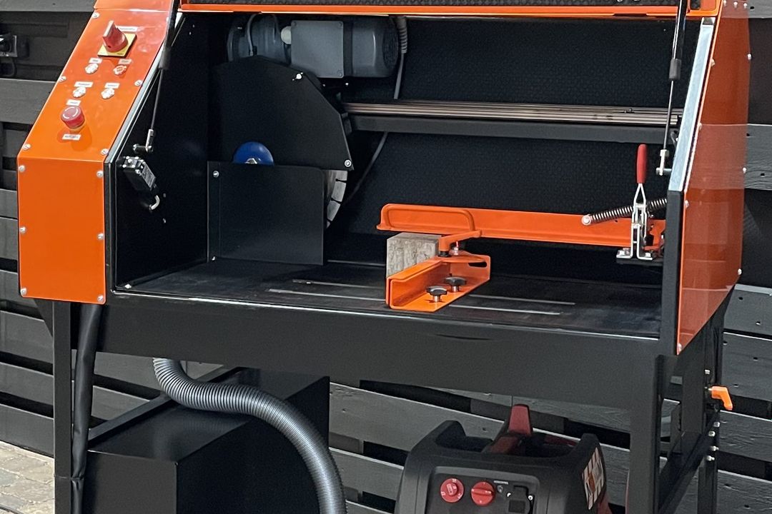 Optimas präsentiert Schneidtechnik der nächsten Generation auf Nordbau und Galabau Optimas präsentiert Schneidtechnik der nächsten Generation auf Nordbau und Galabau