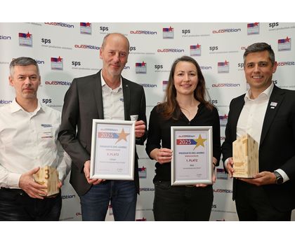 Das sind die Gewinner der Computer&Automation-Leserwahl „Produkte des Jahres 2025“ in der Kategorie „Elektromechanik“ (von links): Torsten Singer und Jürgen Leng von Schlegel mit Franziska Ines Hain und Raphael Görner von Rittal Das sind die Gewinner der Computer&Automation-Leserwahl „Produkte des Jahres 2025“ in der Kategorie „Elektromechanik“ (von links): Torsten Singer und Jürgen Leng von Schlegel mit Franziska Ines Hain und Raphael Görner von Rittal