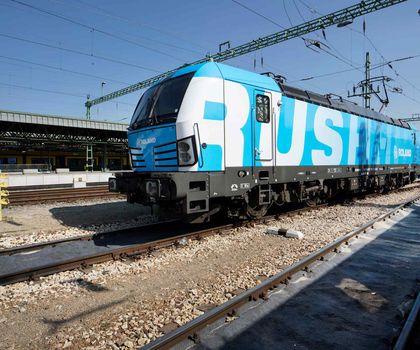 Beteiligung an österreichischem Intermodal-Anbieter: HHLA beteiligt sich an Roland Spedition GmbH