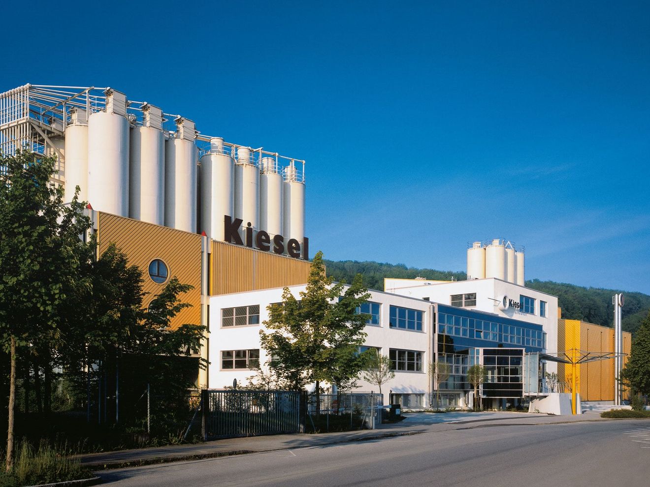 Cemex übernimmt Kiesel Bauchemie Cemex übernimmt Kiesel Bauchemie