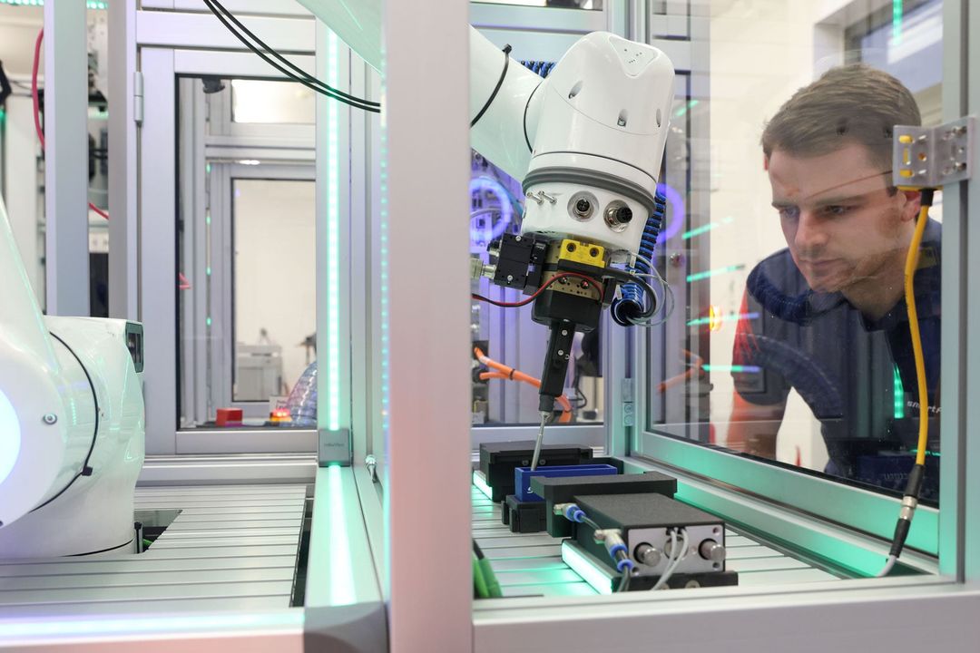 SmartFactory Kaiserslautern: Hochdynamische und adaptive Fertigung
