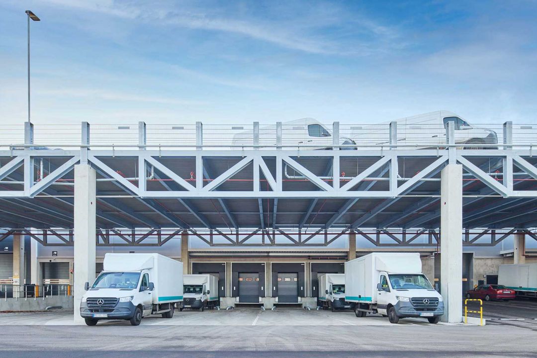 Nachhaltiges Konzept von Prologis: Urbanes, revitalisiertes Verteilzentrum