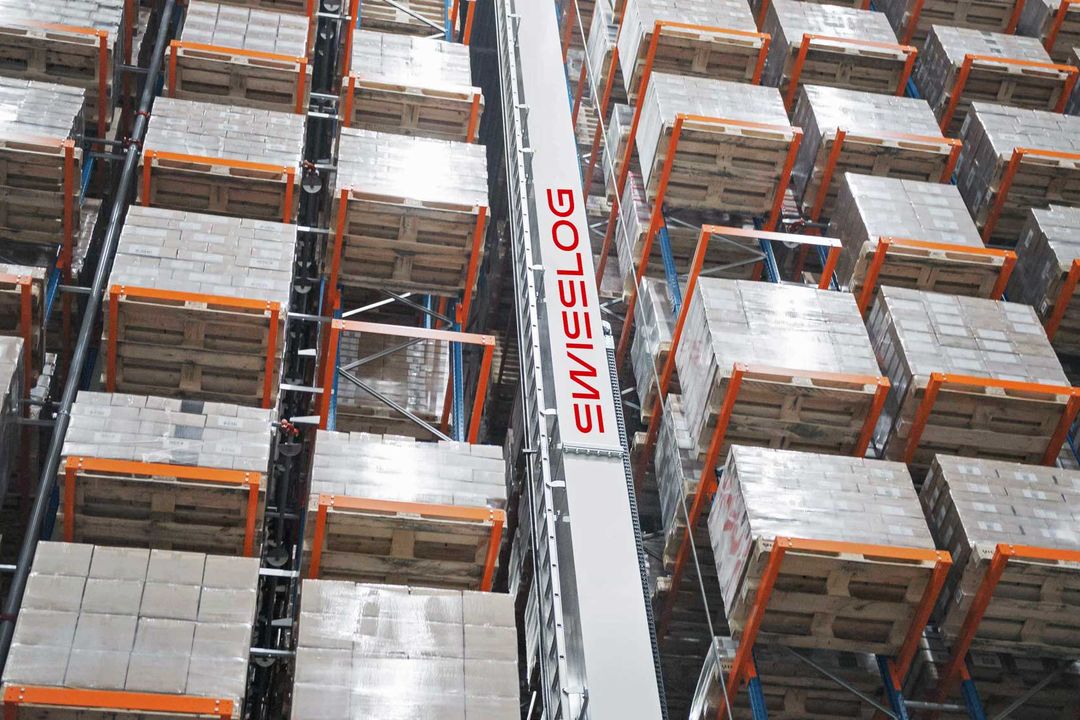 Vectura-Systeme schaffen Kapazitäten für Spitzenlasten: Swisslog bringt Hochregallager für Lebkuchen-Schmidt auf Kurs Vectura-Systeme schaffen Kapazitäten für Spitzenlasten: Swisslog bringt Hochregallager für Lebkuchen-Schmidt auf Kurs