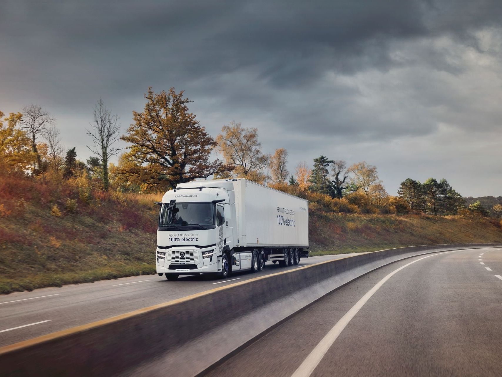 Renault Trucks festigt Position im herausfordernden Marktumfeld