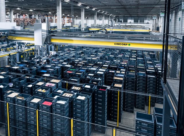 Intralogistik-Komponenten: Mehr Flexibilität bei Energieketten durch 3D-Druck