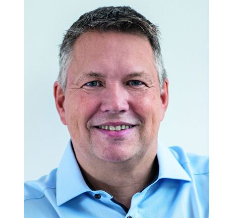 Dirk Hansen ist Senior Produktmanager Antriebstechnik bei Beckhoff Automation. Dirk Hansen ist Senior Produktmanager Antriebstechnik bei Beckhoff Automation.