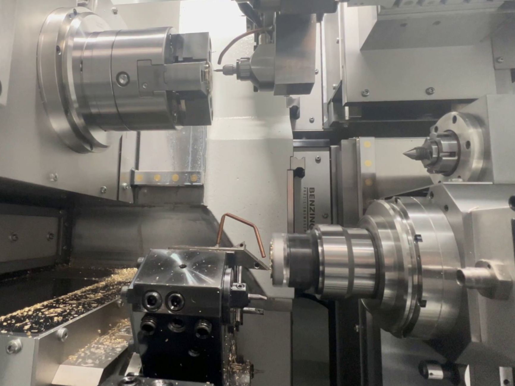 Turn-mill center GOFuture B6X: Benzinger shows precision turning center at the EMO