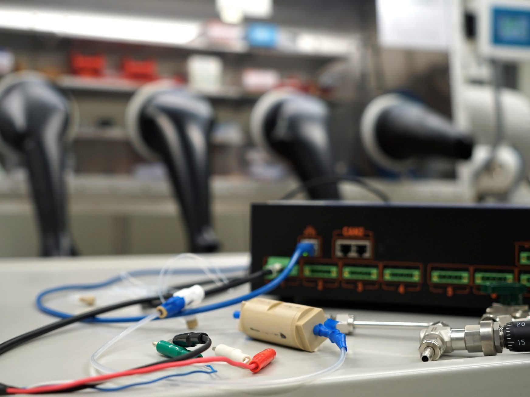 Testzelle einer Metall-Sauerstoff-Batterie im Labormaßstab Testzelle einer Metall-Sauerstoff-Batterie im Labormaßstab