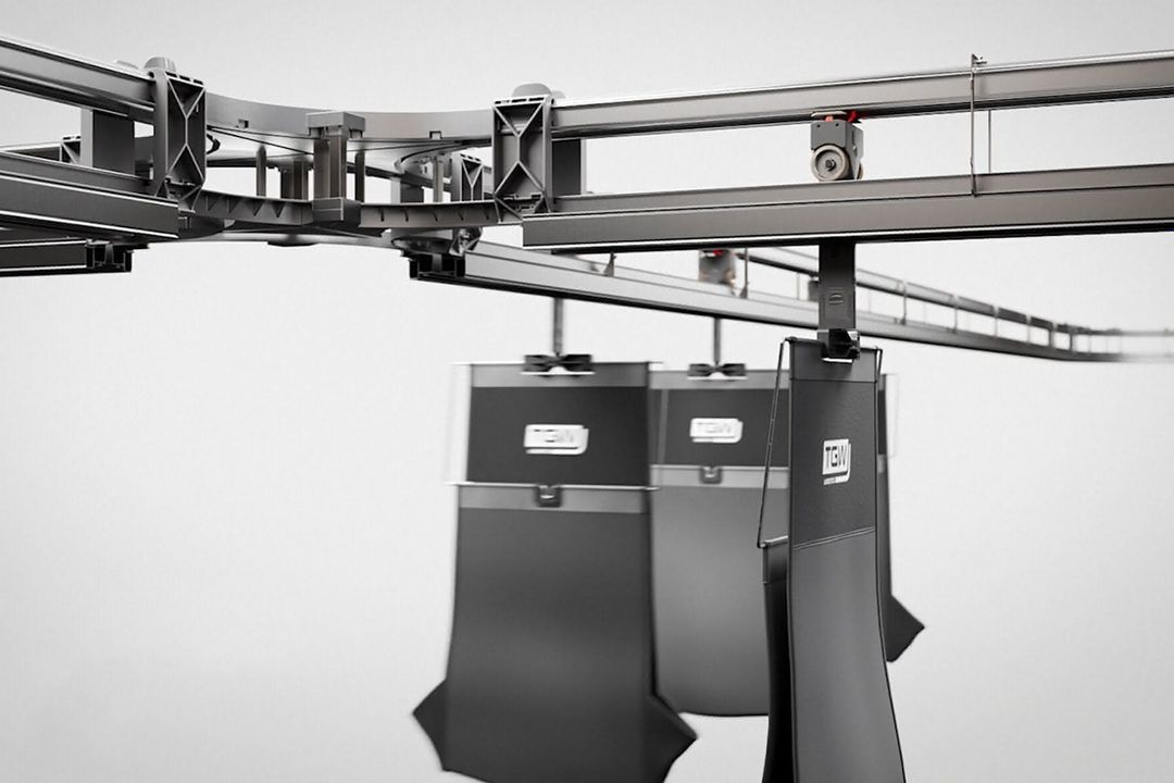 TGW Logistics auf der Logimat 2026: Kommissionier-Roboter, Taschensorter und Stingray-Shuttle TGW Logistics auf der Logimat 2026: Kommissionier-Roboter, Taschensorter und Stingray-Shuttle