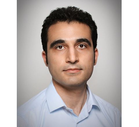 Der Autor: Dr. Davoud Shahlaei ist Senior Product Cluster Owner und leitet die Cognitive Networking and Analytics Plattform bei Belden in Deutschland. Der Autor: Dr. Davoud Shahlaei ist Senior Product Cluster Owner und leitet die Cognitive Networking and Analytics Plattform bei Belden in Deutschland.