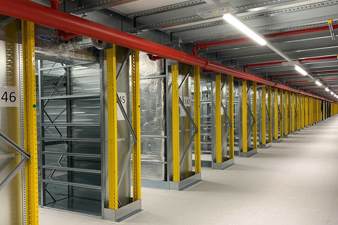 Beleuchtung: Neue Lichtbandsysteme für die Logistik