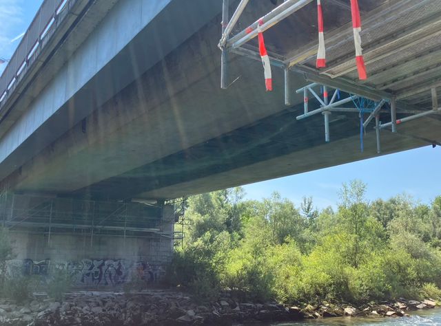Mehr als 3.000 Straßenbrücken und Tunnels befinden sich in Oberösterreich. Smarte Sensoren und KI messen Brückenzustand und berechnen Sanierungskosten