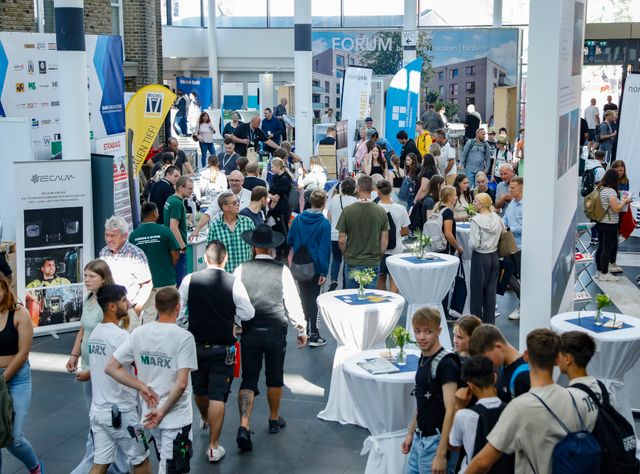 Volle Hallen bei der NordBau