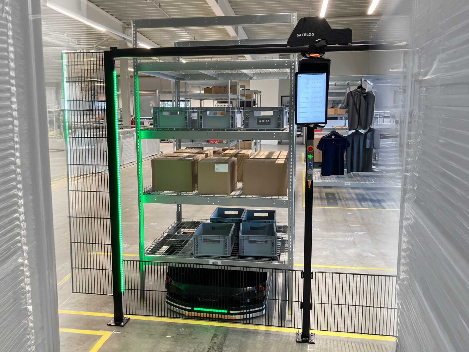 Safelog at the Logimat 2026: Robots for goods-to-person processes
