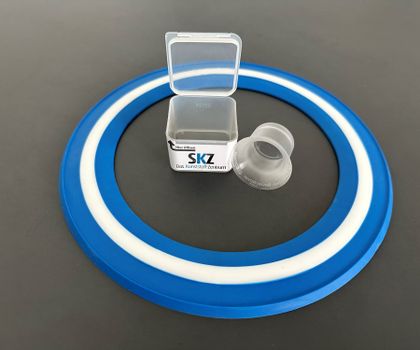 Industrieprojekte: SKZ auf der Fakuma: Frisbees und Lupen zum Mitnehmen Industrieprojekte: SKZ auf der Fakuma: Frisbees und Lupen zum Mitnehmen