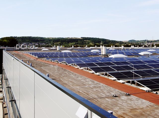 Weit über 100 000 Unternehmen in Deutschland nutzen selbst erzeugten Solarstrom