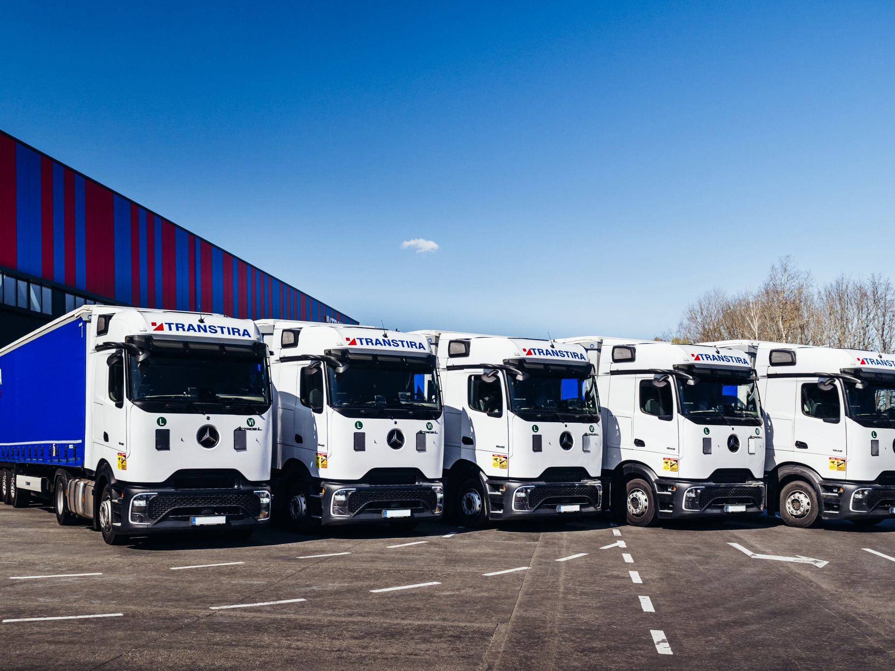 Für den Fahrzeugeinsatz nutzt Transtira digitale Services wie My TruckPoint und Fleetboard Uptime.