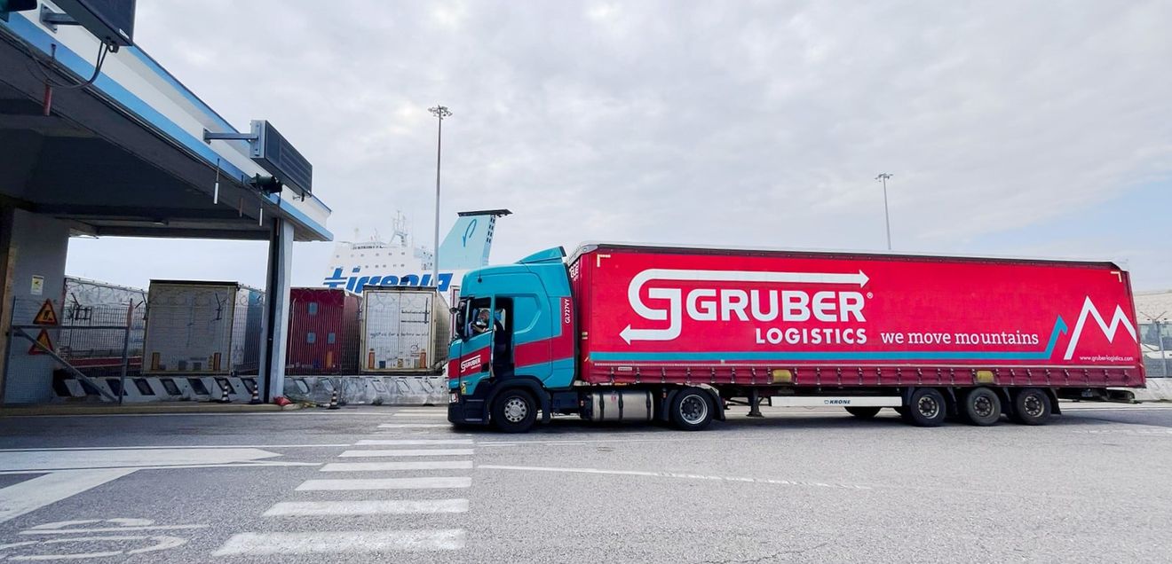 Erfolgreicher eCMR-Test: Gruber Logistics testet elektronischen Frachtbrief in Italien Erfolgreicher eCMR-Test: Gruber Logistics testet elektronischen Frachtbrief in Italien