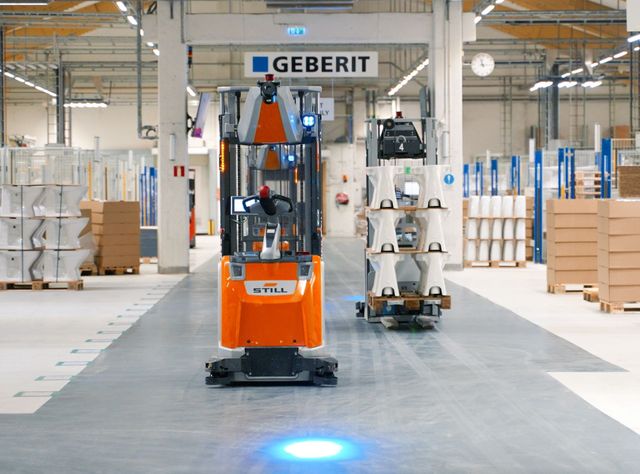 Neue FTS-Flotte: Geberit setzt auf automatisierte Intralogistik