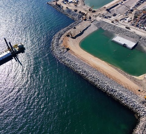 Doka liefert Schalungslösungen für die Tunnelportale Der Blick auf die Baustelle des Fehmarnbelts