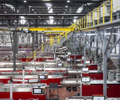 Neue Extruder von Battenfeld-Cincinnati: Spanischer Profilhersteller erweitert PVC-Produktion Neue Extruder von Battenfeld-Cincinnati: Spanischer Profilhersteller erweitert PVC-Produktion