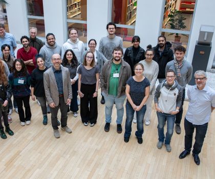 Geruch und Gehirn: Wie Hunger die Wahrnehmung steuert - DFG-Forschung Im Rahmen der DFG-Forschungsgruppe FOR 5424 hatten Nachwuchsforschende bei einem Workshop die Gelegenheit, verschiedene bildgebende Methoden praxisnah kennenzulernen