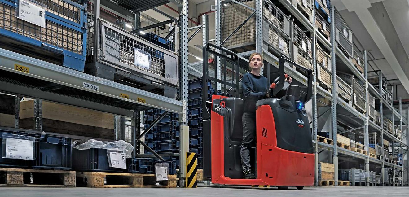 Linde Material Handling erweitert Produktportfolio: Neue Horizontal-Kommissionierer mit Li‑ION‑Technologie Linde Material Handling erweitert Produktportfolio: Neue Horizontal-Kommissionierer mit Li‑ION‑Technologie