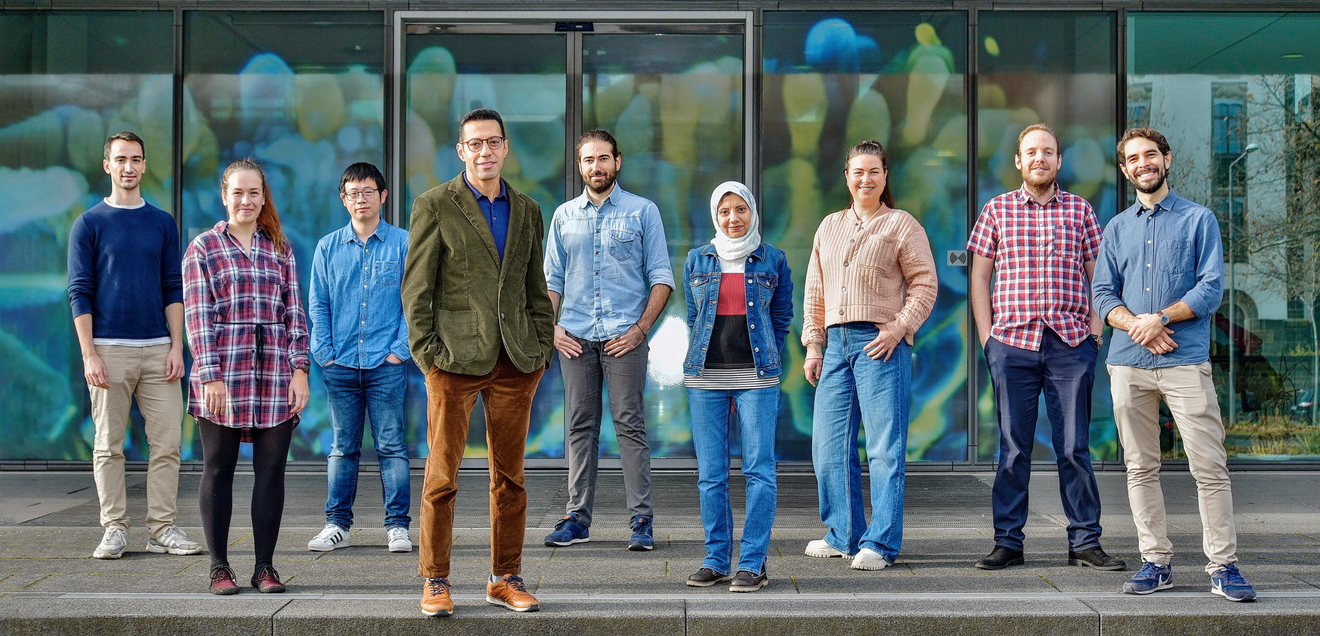 MCL1: Neuer molekularer Mechanismus verbindet Apoptose und Tumorstoffwechsel | Krebsforschung Die Forschungsgruppe um Dr. Mohamed Elgendy (4.v.l.).