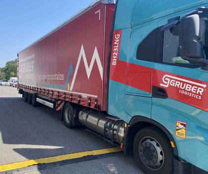Heavy goods traffic: Gruber Logistics tests emission-free trucks Heavy goods traffic: Gruber Logistics tests emission-free trucks