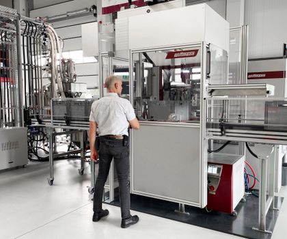 Wittmann auf der Kuteno 2026: Flexible Automatisierung und Inline-Recycling für den Spritzguss Wittmann auf der Kuteno 2026: Flexible Automatisierung und Inline-Recycling für den Spritzguss