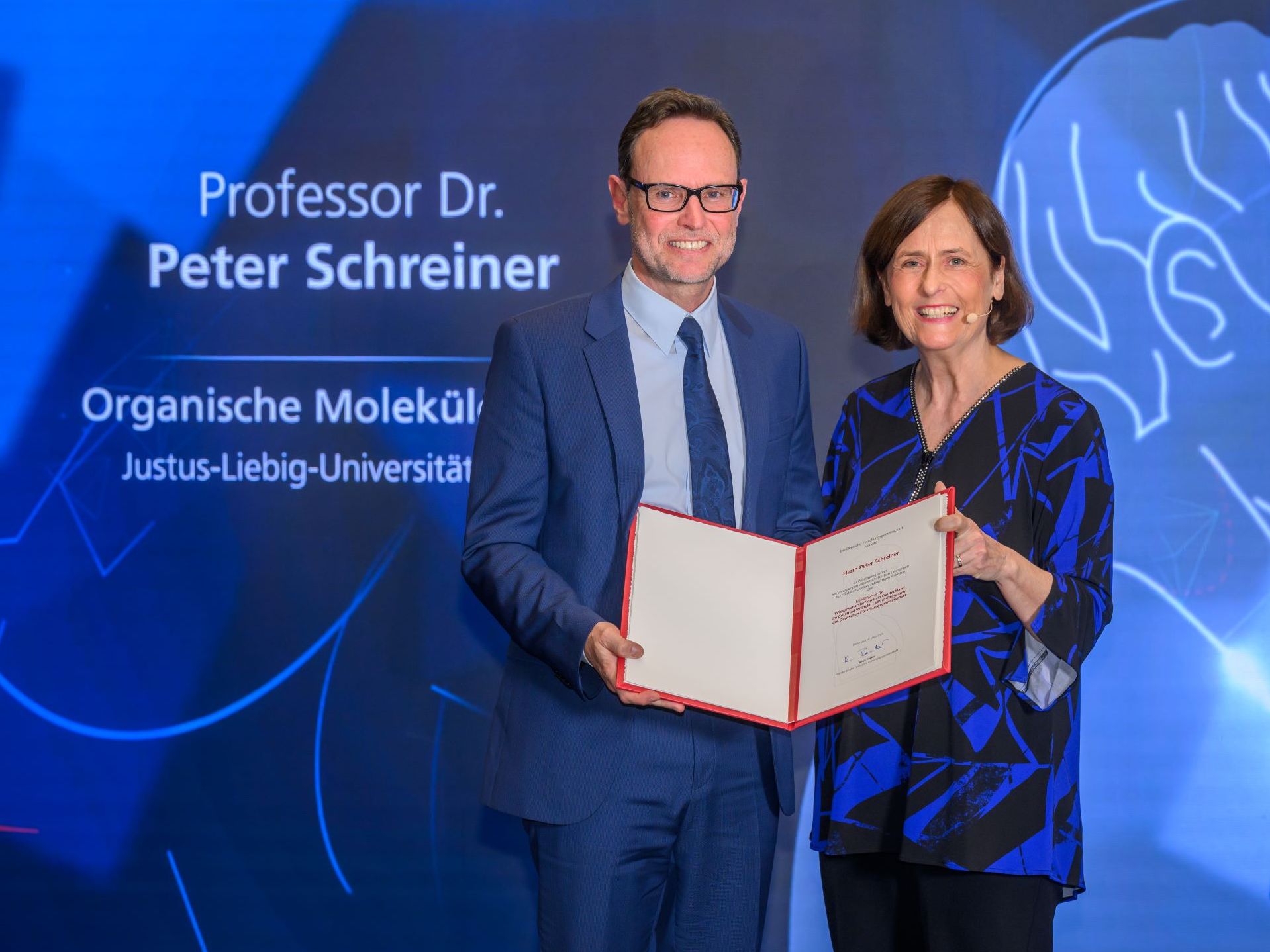 Forschungsförderung im Gottfried Wilhelm Leibniz-Programm: Leibniz-Preise 2024 Preisverleihung an Prof. Dr. Peter Schreiner