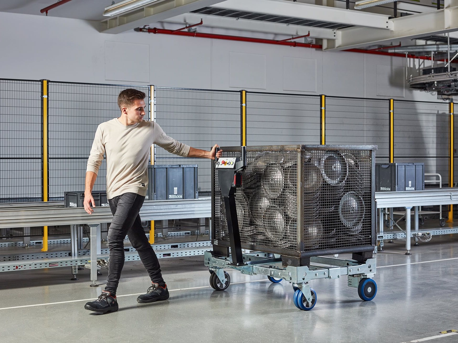 Innerbetrieblicher Transport: Modulare elektrische Antriebssysteme Innerbetrieblicher Transport: Modulare elektrische Antriebssysteme