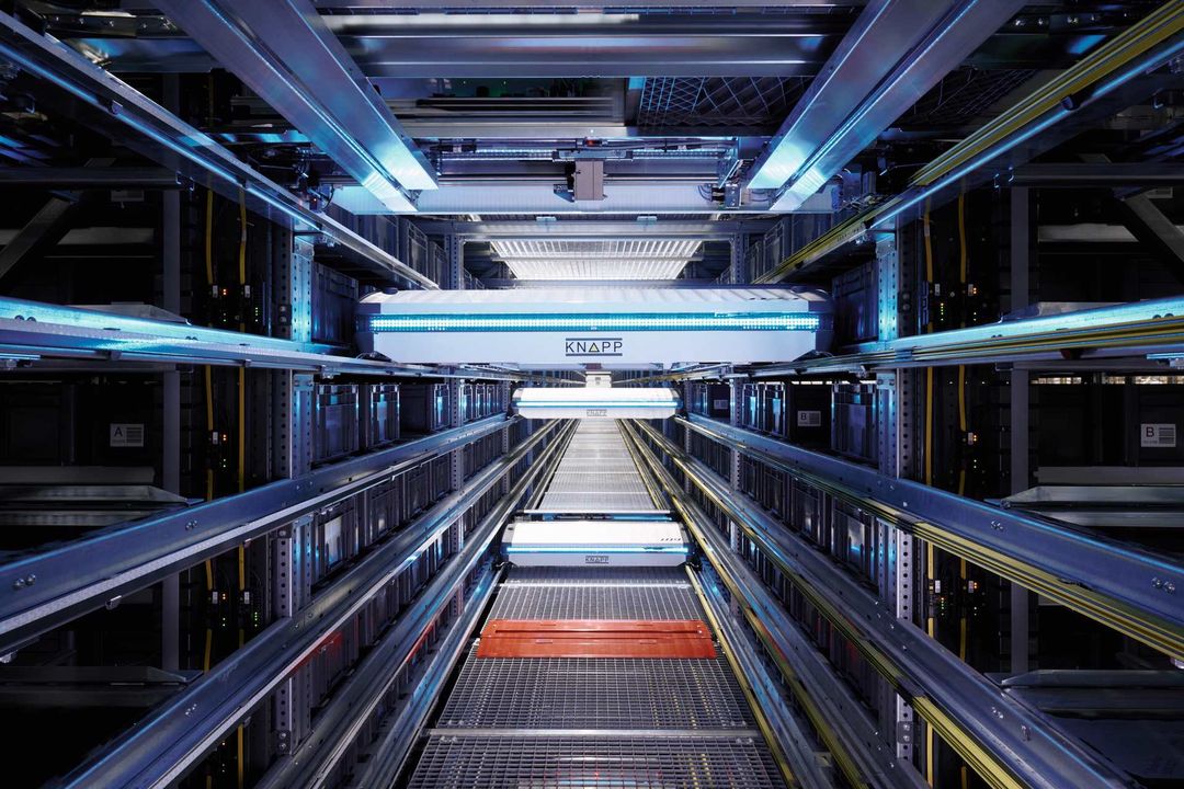 Fördertechnik: Shuttle-Technologie sorgt für Geschwindigkeit Fördertechnik: Shuttle-Technologie sorgt für Geschwindigkeit