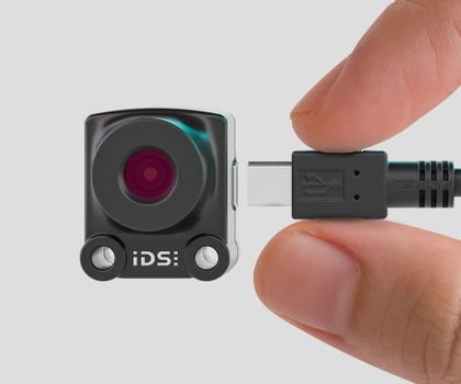 Autofocus camera: Five-megapixel autofocus camera in starter set Autofocus camera: Five-megapixel autofocus camera in starter set