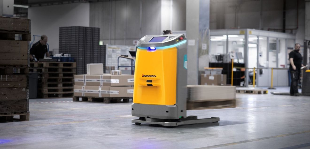 Industrial trucks: Automated transports via AMR
