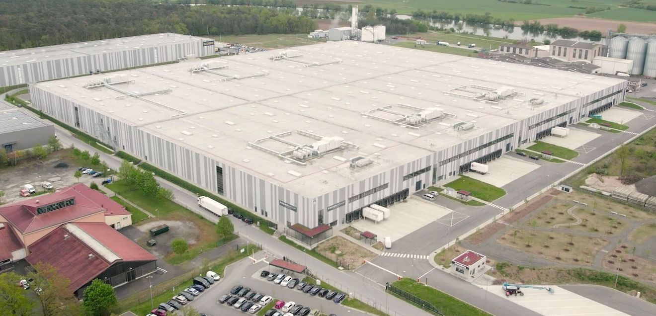 Logistik-Immobilien: Sitzt, passt, liefert: s.Oliver bündelt Fashion-Logistik Logistik-Immobilien: Sitzt, passt, liefert: s.Oliver bündelt Fashion-Logistik
