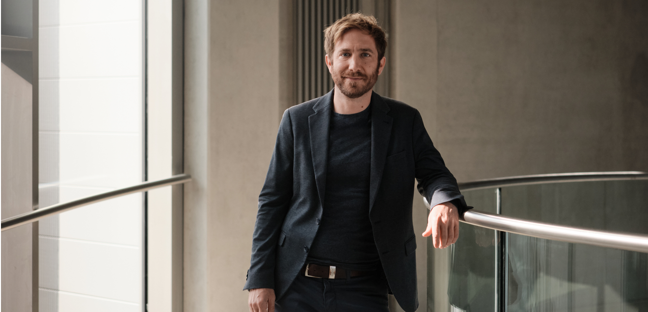Prof. Dr. Lutz Greb erhält den diesjährigen Siliconpreis des Chemiekonzerns Wacker. Lutz Greb, Professor am Anorganisch-Chemischen Institut der Universität Heidelberg