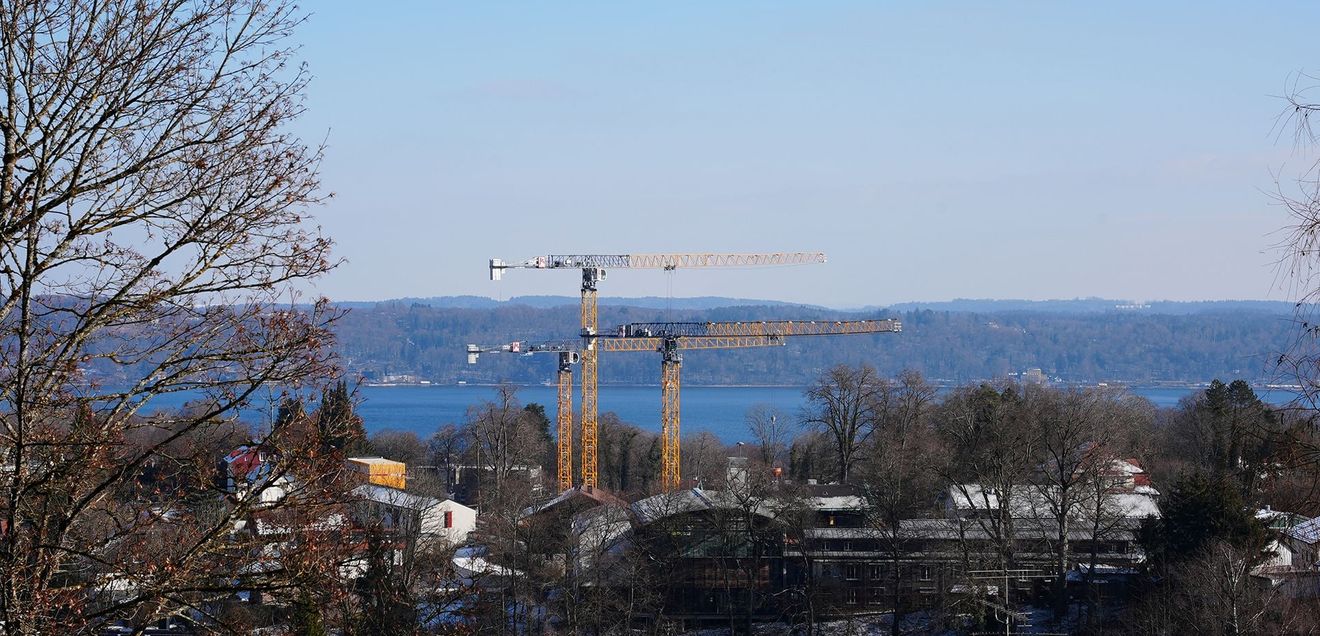Drei BKL Obendreher mit Seeblick für ein neues Wohnquartier.