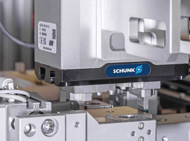 Mechatronic parallel gripper: Smart universal gripper for power electronics Mechatronic parallel gripper: Smart universal gripper for power electronics
