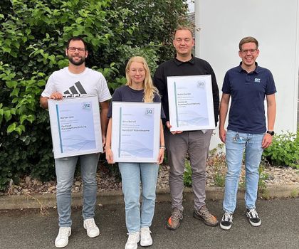 Neue Fachkräfte in der Kunststoffindustrie: SKZ mit breitem Bildungsangebot gegen den Fachkräftemangel Neue Fachkräfte in der Kunststoffindustrie: SKZ mit breitem Bildungsangebot gegen den Fachkräftemangel