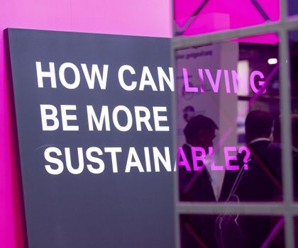 Circular economy at the K 2025: Cycle under pressure: plastics industry between crisis and transformation