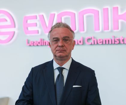 Konzern bestätigt Jahresziel: Evonik: Operativer Gewinn erholt zum Jahresstart Konzern bestätigt Jahresziel: Evonik: Operativer Gewinn erholt zum Jahresstart