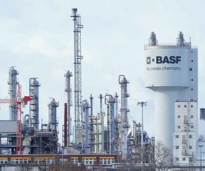 Konzernumbau: BASF verkauft Styrodur-Geschäft an Bachl