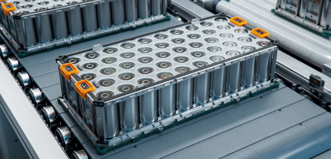 Improving battery production: Reduce high reject rates with AI algorithms Improving battery production: Reduce high reject rates with AI algorithms