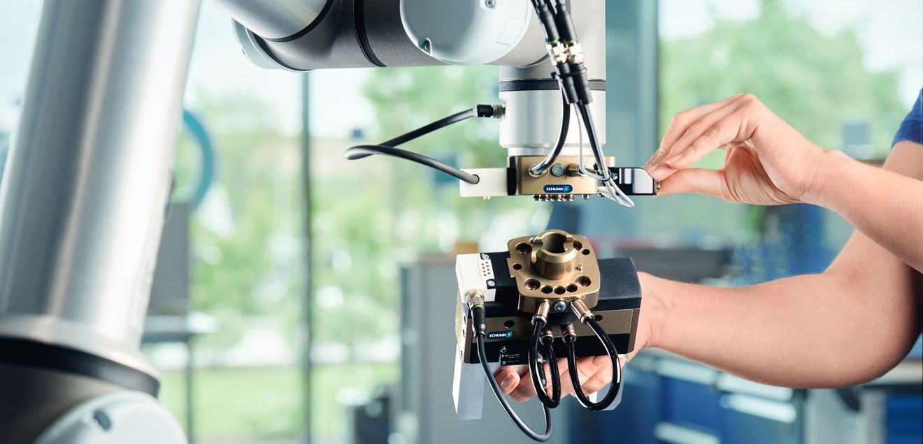 Manual change system: Simple tool change in seconds