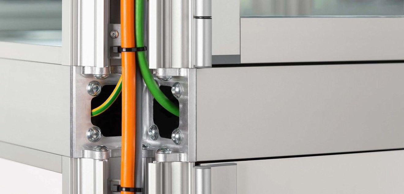 Sicherheit für Cobots: Konstruktive Maßnahmen zähmen den Roboter Sicherheit für Cobots: Konstruktive Maßnahmen zähmen den Roboter
