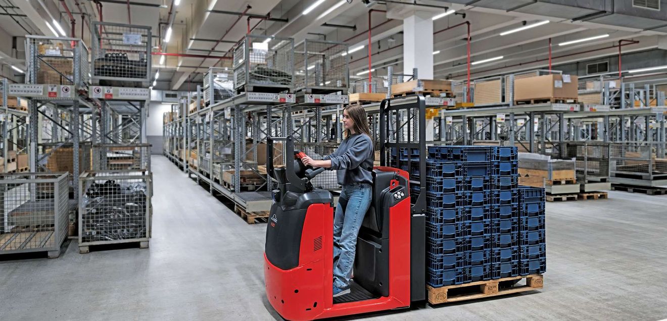 Linde Material Handling erweitert Produktportfolio: Neue Horizontal-Kommissionierer mit Li‑ION‑Technologie Linde Material Handling erweitert Produktportfolio: Neue Horizontal-Kommissionierer mit Li‑ION‑Technologie