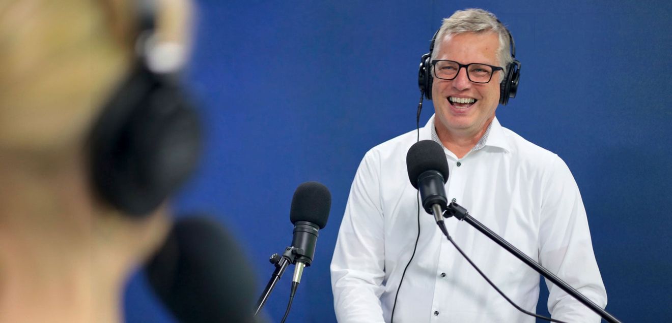 Neuer Podcast „FTS: Die stillen Logistikprofis“: AGVs im Einsatz in Logistik und Produktion Neuer Podcast „FTS: Die stillen Logistikprofis“: AGVs im Einsatz in Logistik und Produktion